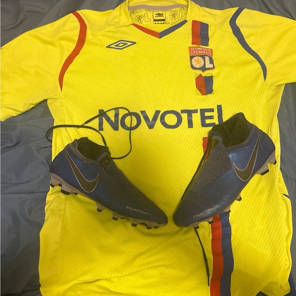 Yellow Olympique Lyonnais Jersey and Blue Nike Phantom Soccer Cleats